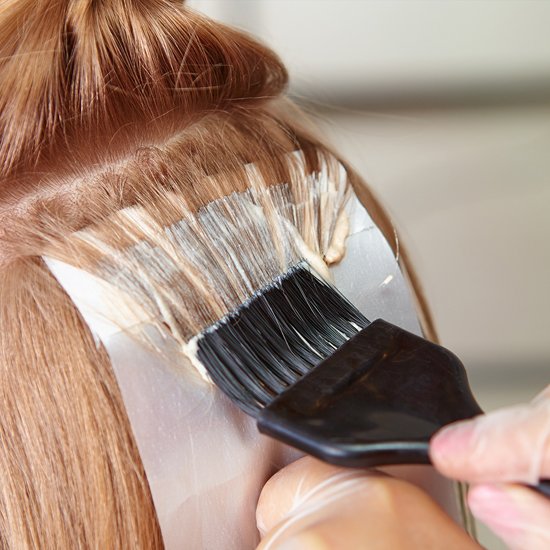 Окрашивание волос и риск развития онкологических заболеваний: существует ли связь?