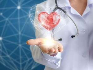 Какие риски связаны с первичной профилактикой инсульта и инфаркта?